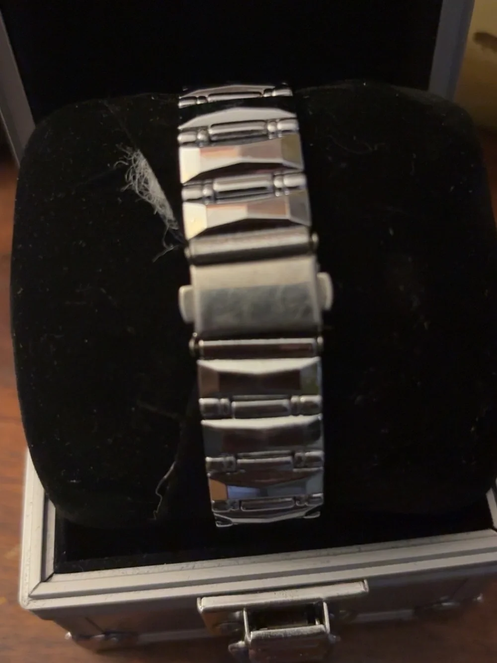 Vintage Geneva Men’s Silver Bracelet Watch with Blue Dial